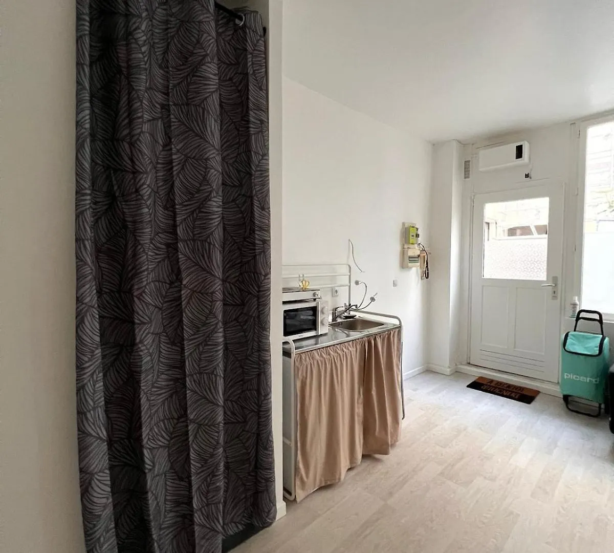 Appartement Studio Lumineux Sur Cour A Bastille Parijs Frankrijk